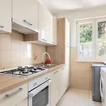 Enyoj Marjan, Beaches&view Apartment *