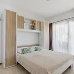 Enyoj Marjan, Beaches&view