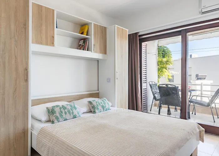 Apartment Enyoj Marjan, Beaches And View Split