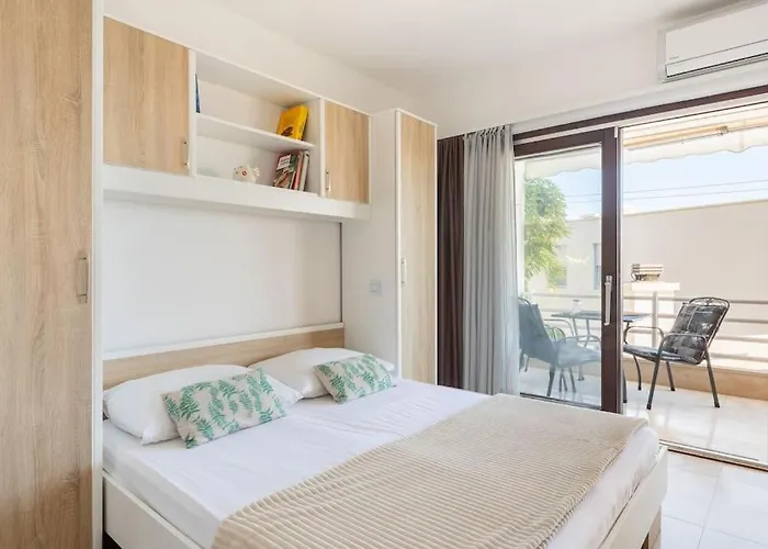 Apartment Enyoj Marjan, Beaches And View *