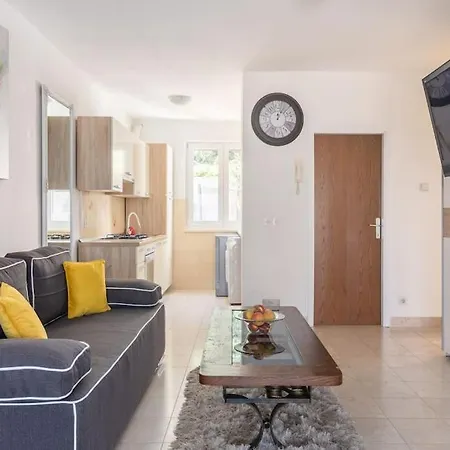 Enyoj Marjan, Beaches&view Apartment